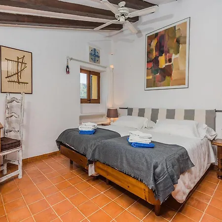 Charming For 8 In Pollença
